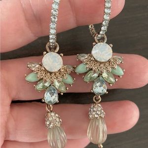 Earrings. Dazzling Beautiful Earrings. Excellent Condition. Pre Owned